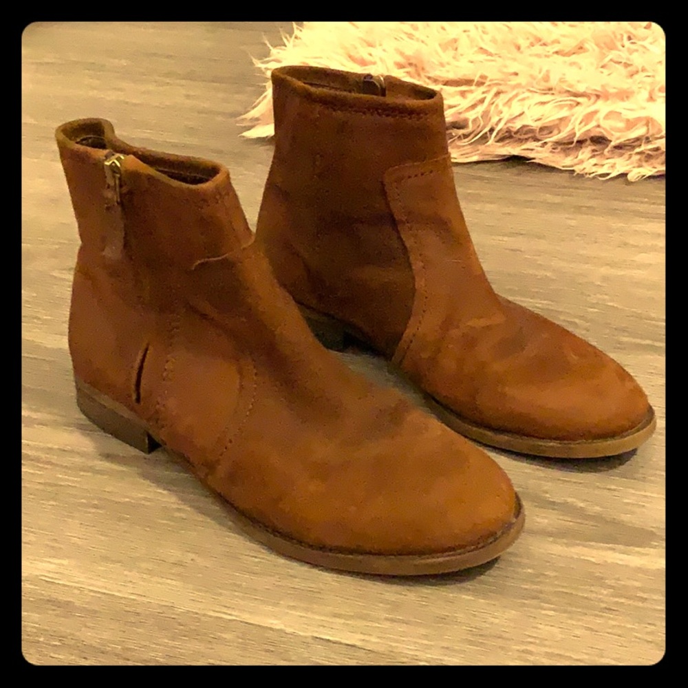 Franco Sarto Kelvin Ankle Bootie